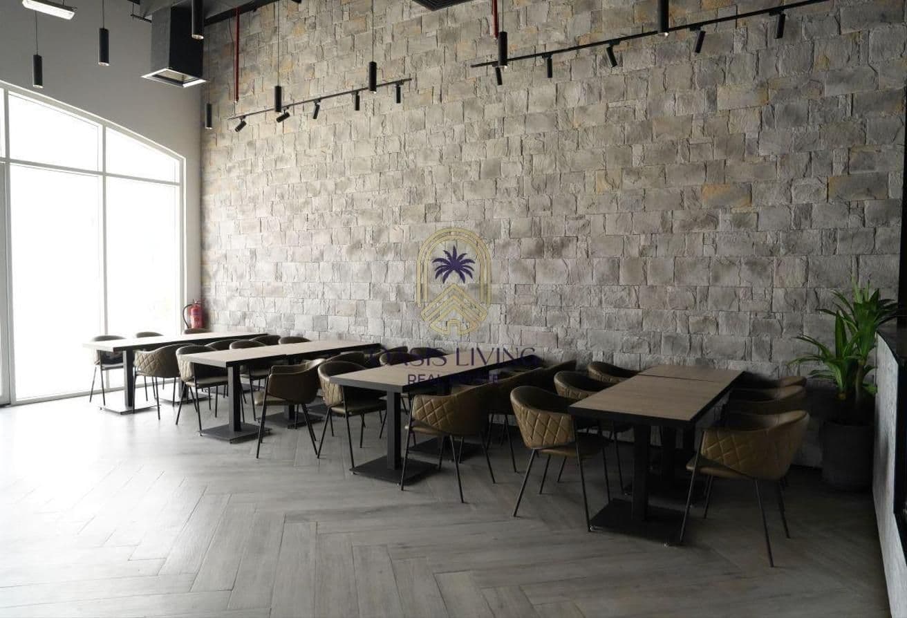 Premium Retail | Ideal for F&B | Semi-Fitted - Image 4
