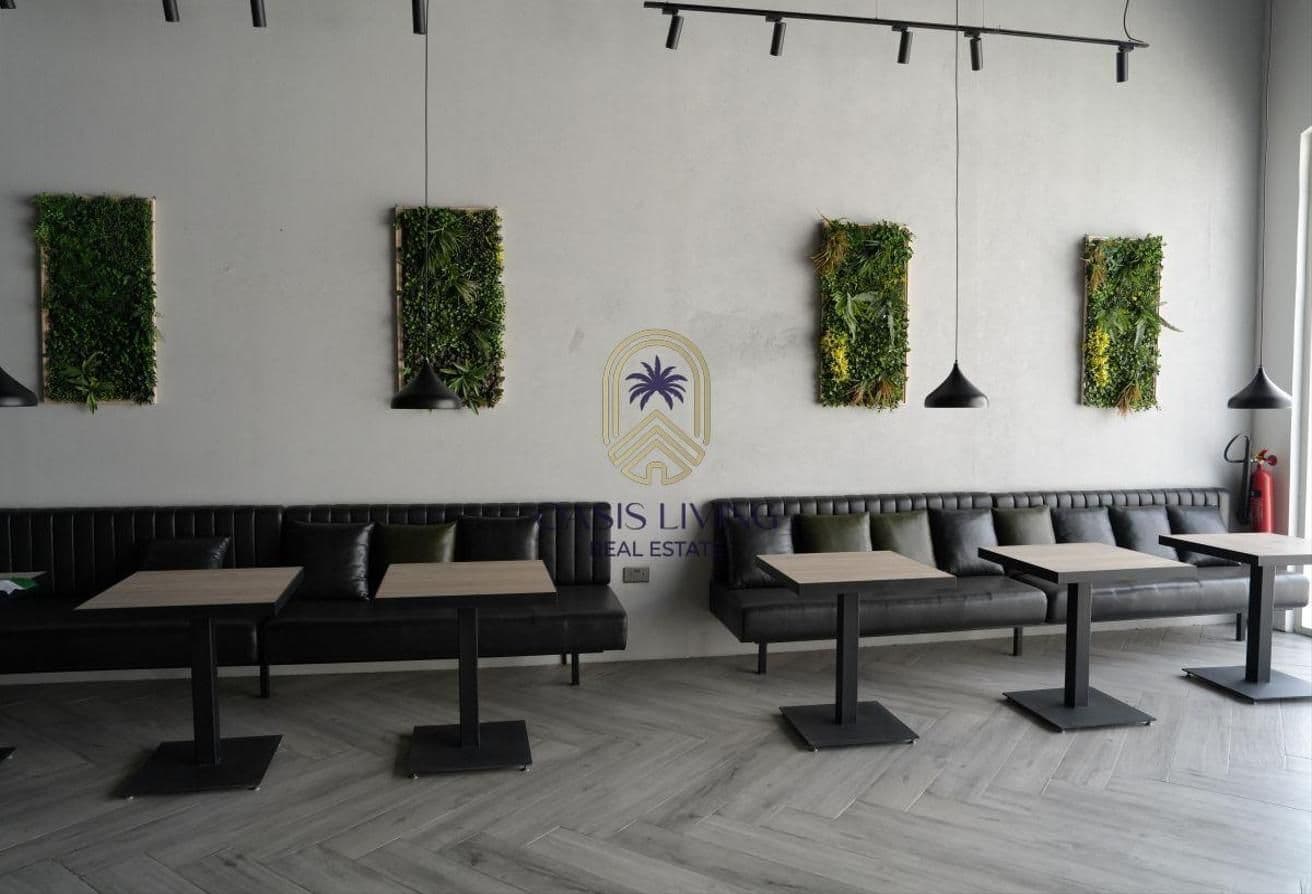 Premium Retail | Ideal for F&B | Semi-Fitted - Image 5