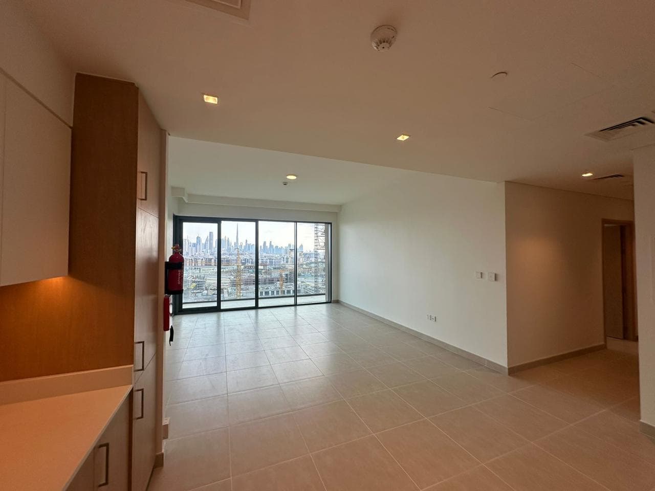 Brand New | Burj View | Spacious Layout IMG1